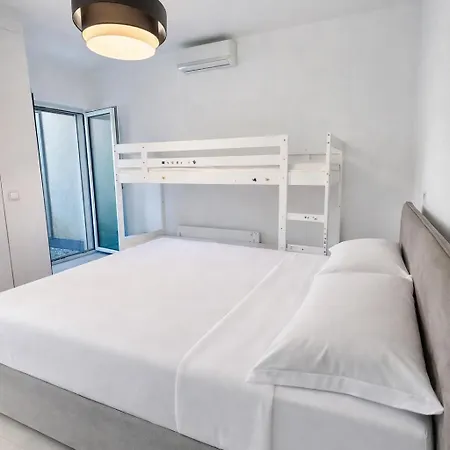 شقة Bluelow Lakeview House