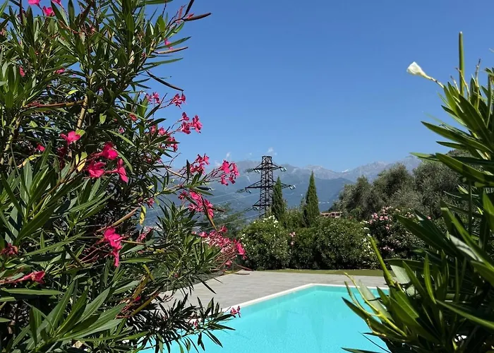 Bluelow Lakeview House Апартаменты