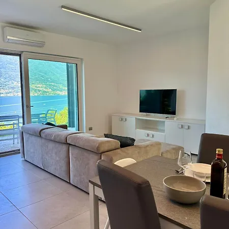 Bluelow Lakeview House Apartament