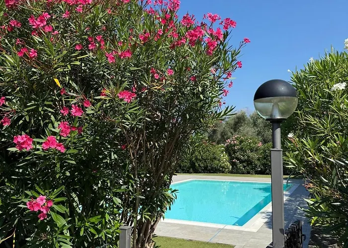 Bluelow Lakeview House * Dervio