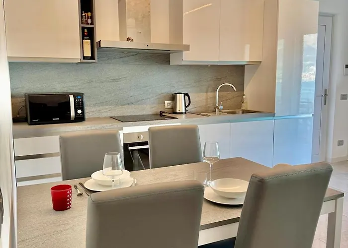 Apartamento Bluelow Lakeview House